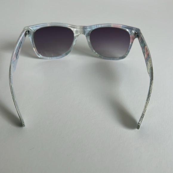 Fun Colorful Sunglasses Green Blue Pink Pineapple - Picture 2 of 4